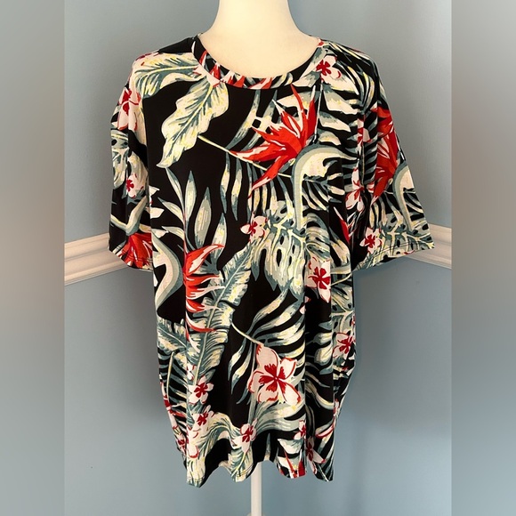 Lularoe top woman’s size 2 xlarge Hudson shirt - Picture 1 of 4